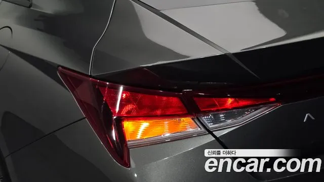 Hyundai Avante CN7 — Фото автомобиля 8