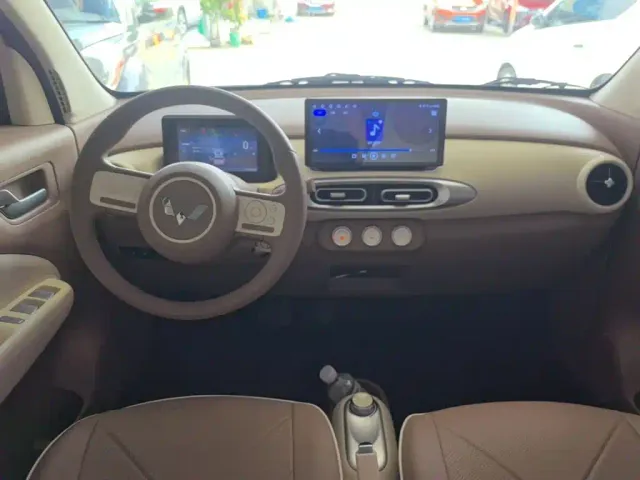 Wuling Hongguang Mini EV — Фото автомобиля 9