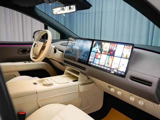 Li Auto i6 — Фото автомобиля 14