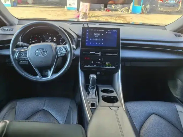 Toyota Avalon — Фото автомобиля 5