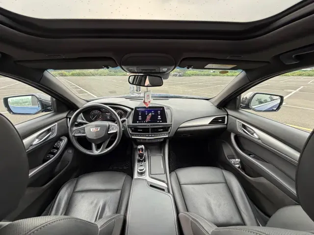 Cadillac CT5 — Фото автомобиля 6