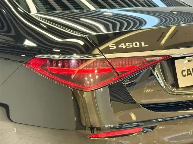 Mercedes-Benz S-Class — Фото автомобиля 11