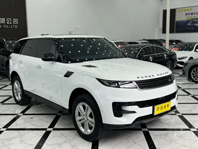 Land Rover Range Rover Sport — Фото автомобиля 3