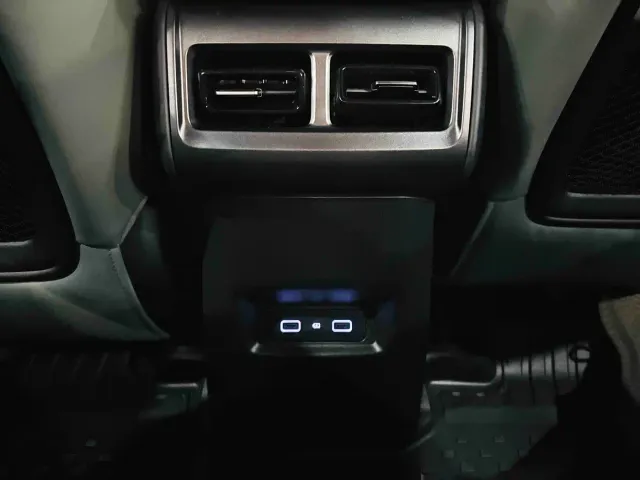 Chery Storm X3 — Фото автомобиля 25
