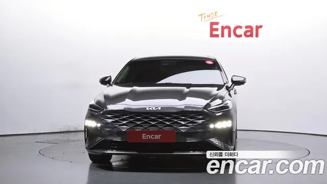 Kia K8 Signature — Фото автомобиля 3