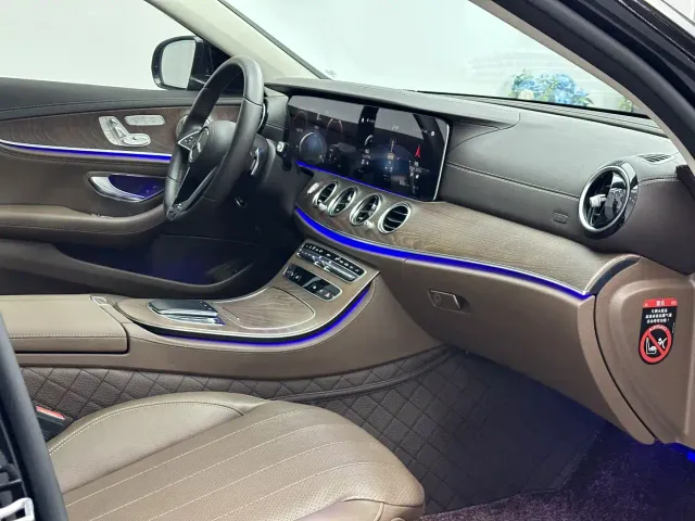 Mercedes-Benz E-Class — Фото автомобиля 16