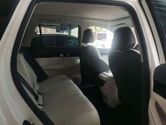 Geely Galaxy E5 — Фото автомобиля 9