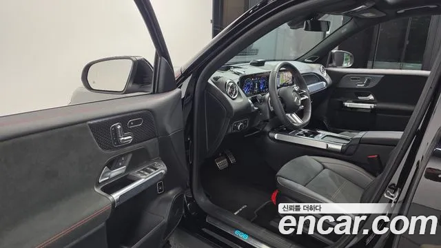 Mercedes-Benz EQB — Фото автомобиля 5