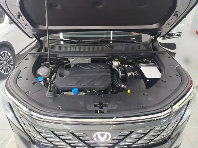 Changan CS75 Plus — Фото автомобиля 19
