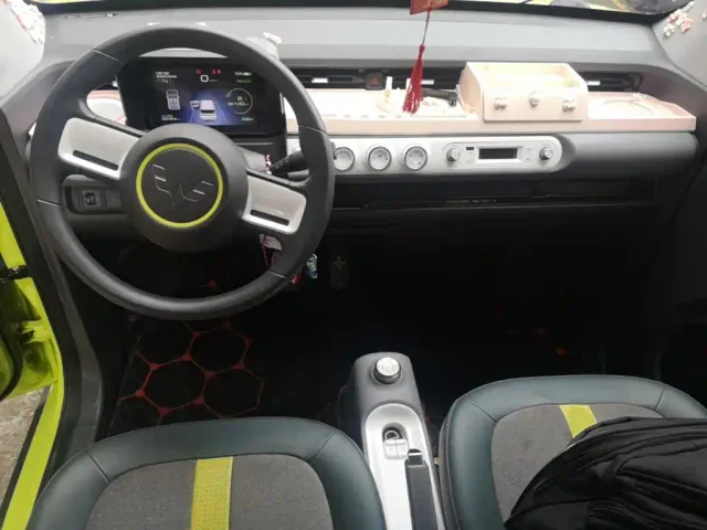 Wuling Hongguang Mini EV — Фото автомобиля 9
