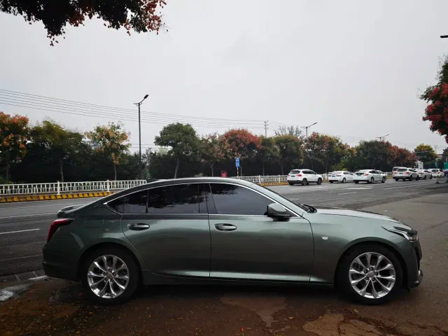 Cadillac CT5 — Фото автомобиля 16