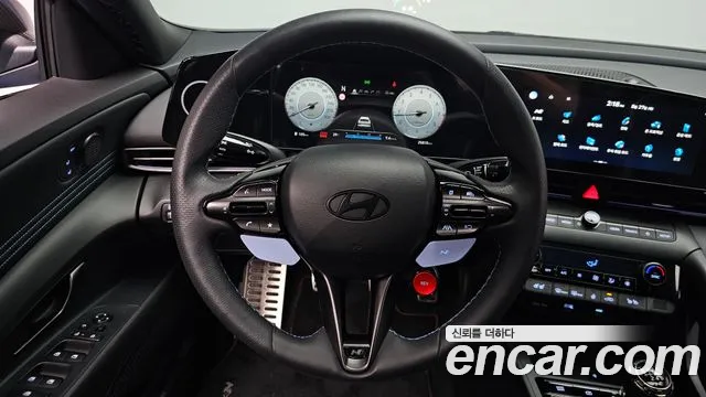Hyundai AVANTE — Фото автомобиля 11