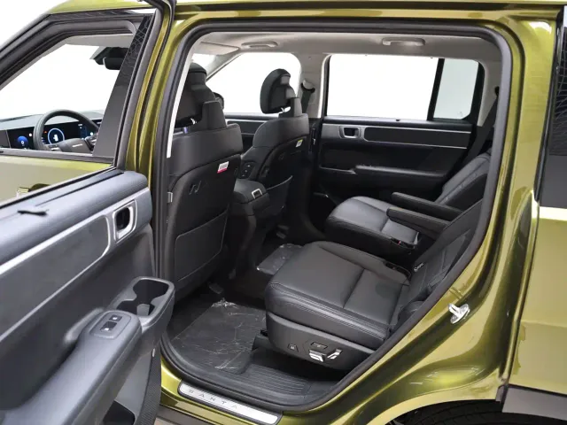 Hyundai Santa Fe — Фото автомобиля 12