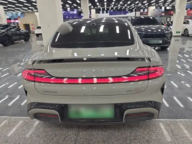 Xiaomi SU7 — Фото автомобиля 5