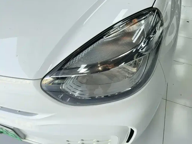 Roewe Clever — Фото автомобиля 23
