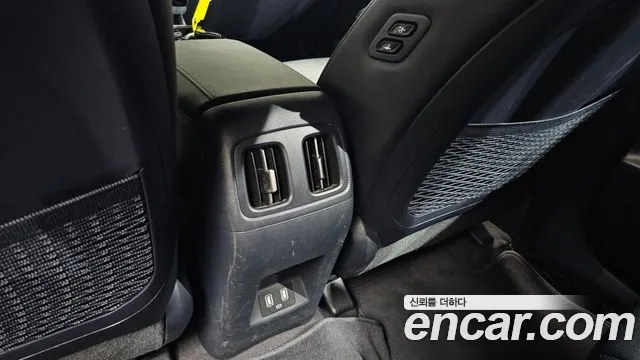 Hyundai Tucson Tucson (NX4) Бензин 1.6 турбо 2WD — Фото автомобиля 29