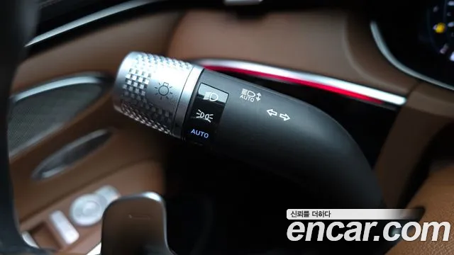 Genesis GV70 — Фото автомобиля 28