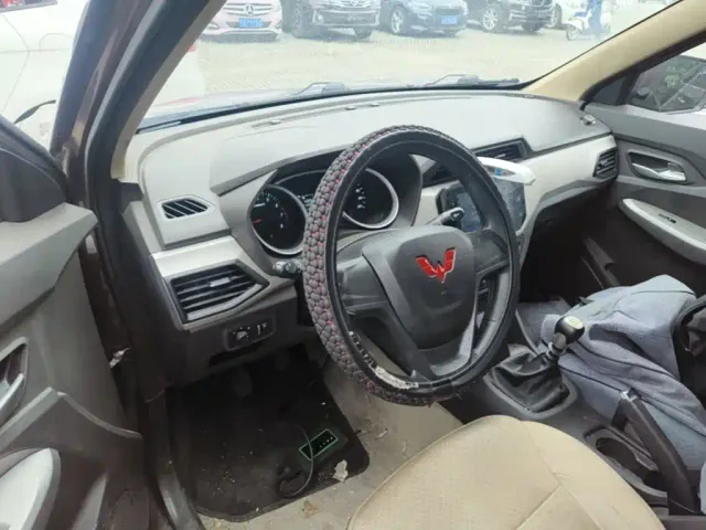 Wuling Motors Wuling Hongguang 2021 1.5L Facelift S Comfort Electric Power Steering LAR — Фото автомобиля 9