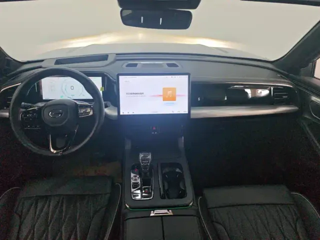 GAC Trumpchi GS8 — Фото автомобиля 12