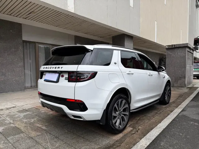 Land Rover Discovery Sport — Фото автомобиля 8