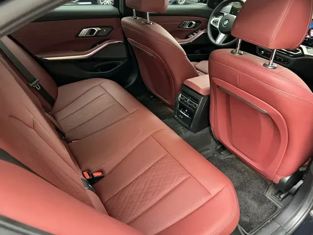 BMW 3 Series — Фото автомобиля 15