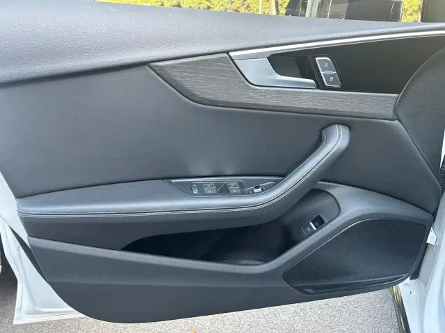Audi A4L — Фото автомобиля 18