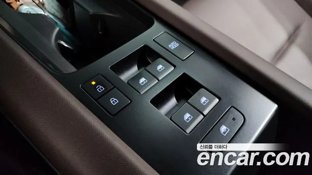 Hyundai Ioniq 6 — Фото автомобиля 30