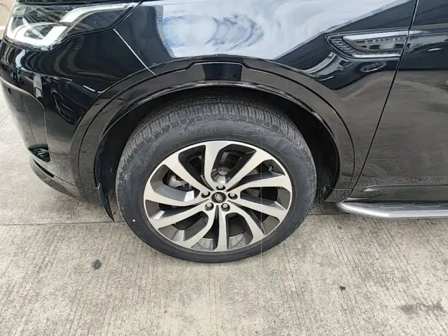 Land Rover Discovery Sport — Фото автомобиля 22