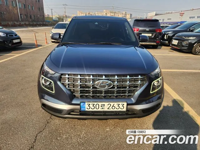 Hyundai Venue — Фото автомобиля 3