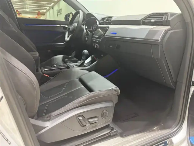 Audi Q3 — Фото автомобиля 18