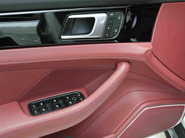 Porsche Panamera — Фото автомобиля 16