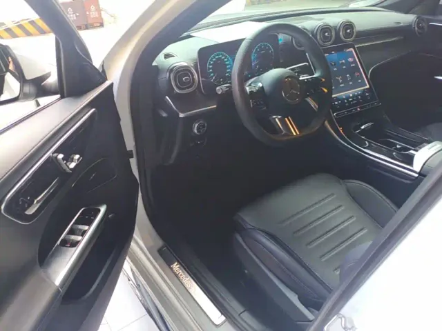 Mercedes-Benz C-Class — Фото автомобиля 15