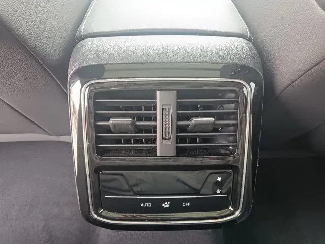 Volkswagen Passat — Фото автомобиля 19