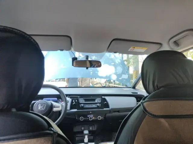 Honda Fit — Фото автомобиля 8