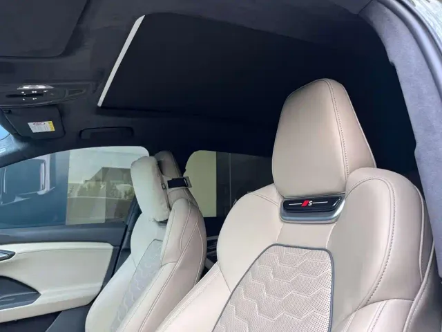 Audi Q6L e-tron — Фото автомобиля 15