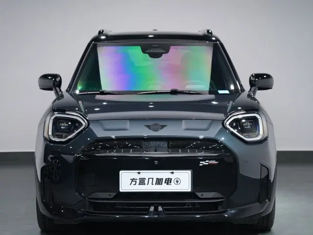 MINI Electric ACEMAN — Фото автомобиля 4