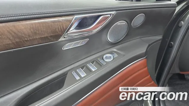 Genesis GV80 — Фото автомобиля 27