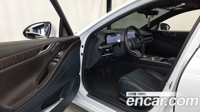 Genesis G80 RG3 — Фото автомобиля 15