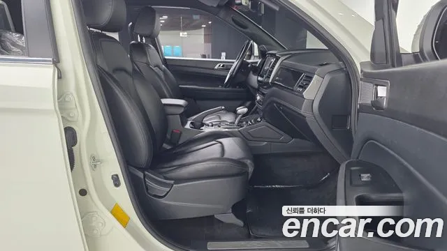 KG_Mobility_Ssangyong Rexton Новый Rexton Sport Дизель 2.2 4WD — Фото автомобиля 11
