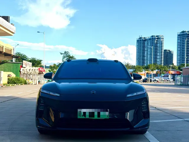 Nio ET5 — Фото автомобиля 2