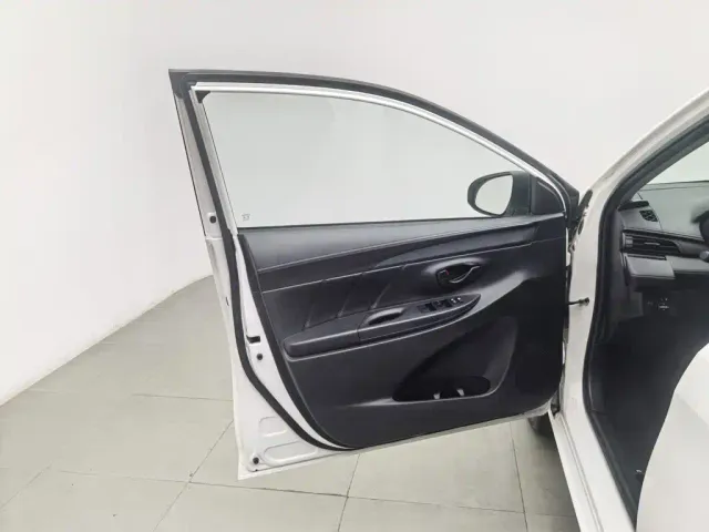 Toyota Vios — Фото автомобиля 8