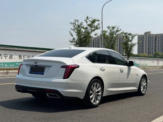 Cadillac CT5 — Фото автомобиля 11