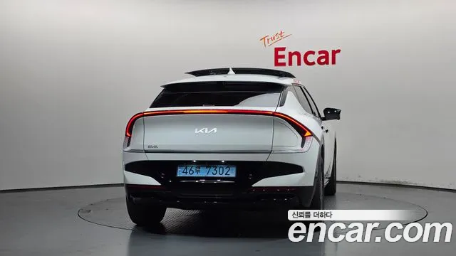 Kia EV6 New — Фото автомобиля 4