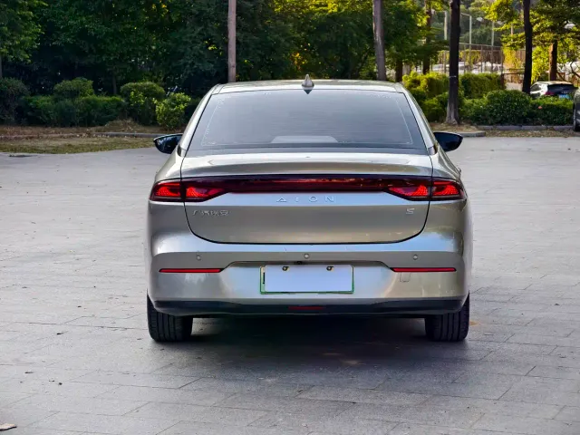 GAC Aion S — Фото автомобиля 17