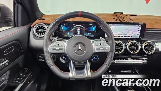 Mercedes-Benz GLB-Class — Фото автомобиля 11