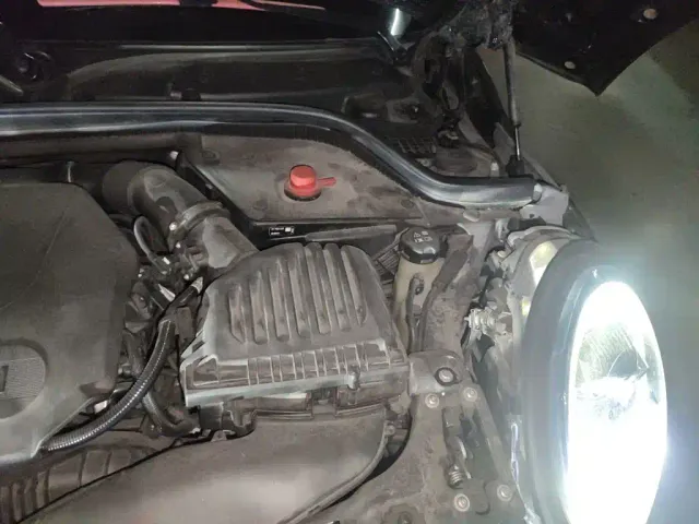 MINI Hatch — Фото автомобиля 21