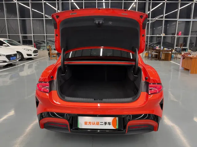 Xiaomi SU7 — Фото автомобиля 23