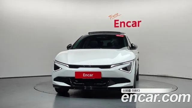 Kia EV6 New — Фото автомобиля 3