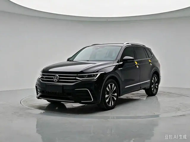 Фотография автомобиля — Volkswagen Tiguan L