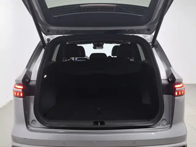 Geely Xingyue L — Фото автомобиля 16